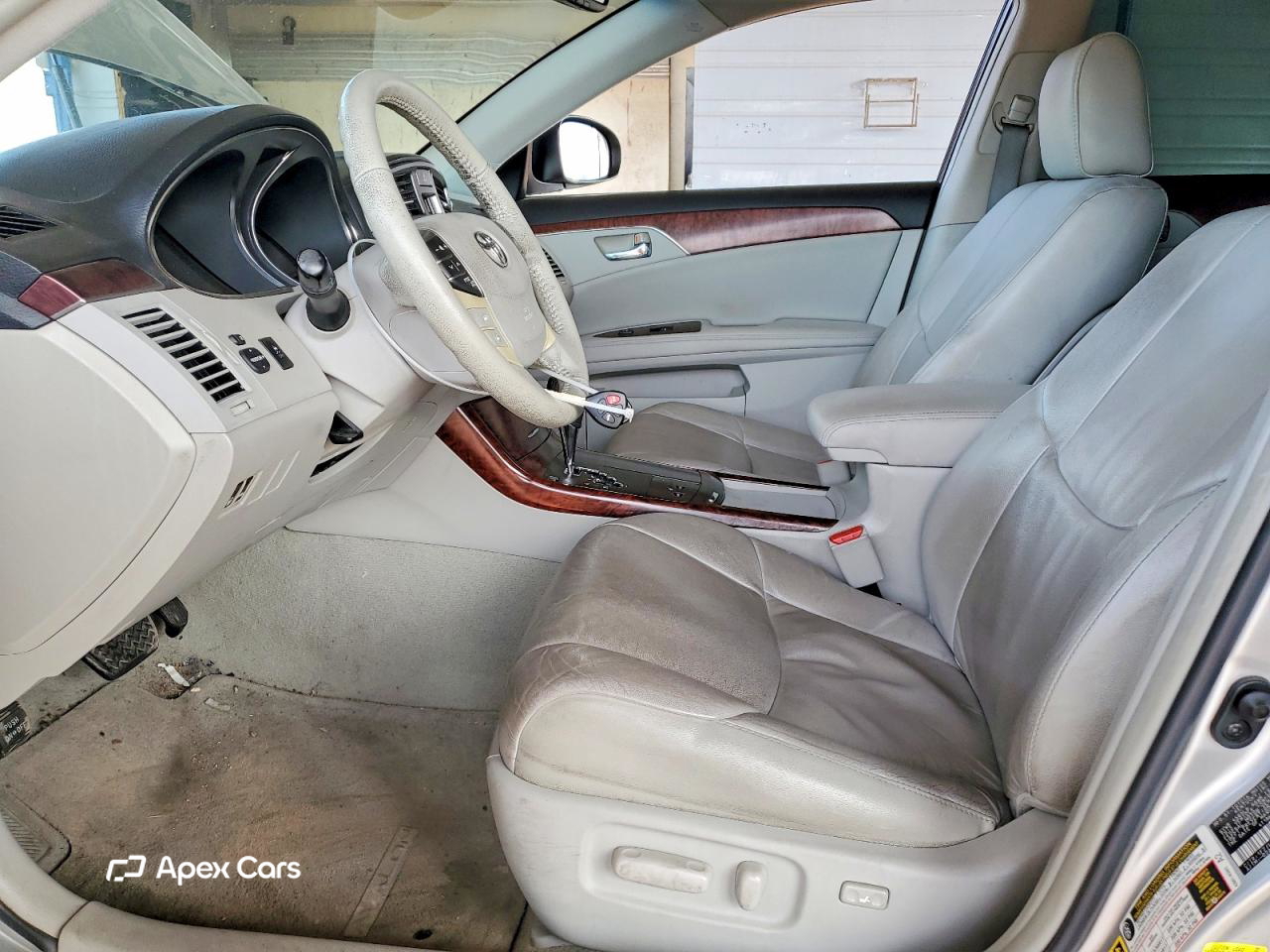 Toyota Avalon 2012