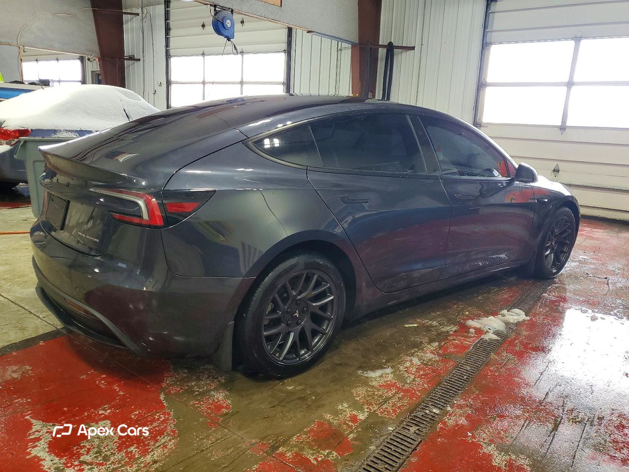 Tesla Model 3 2024