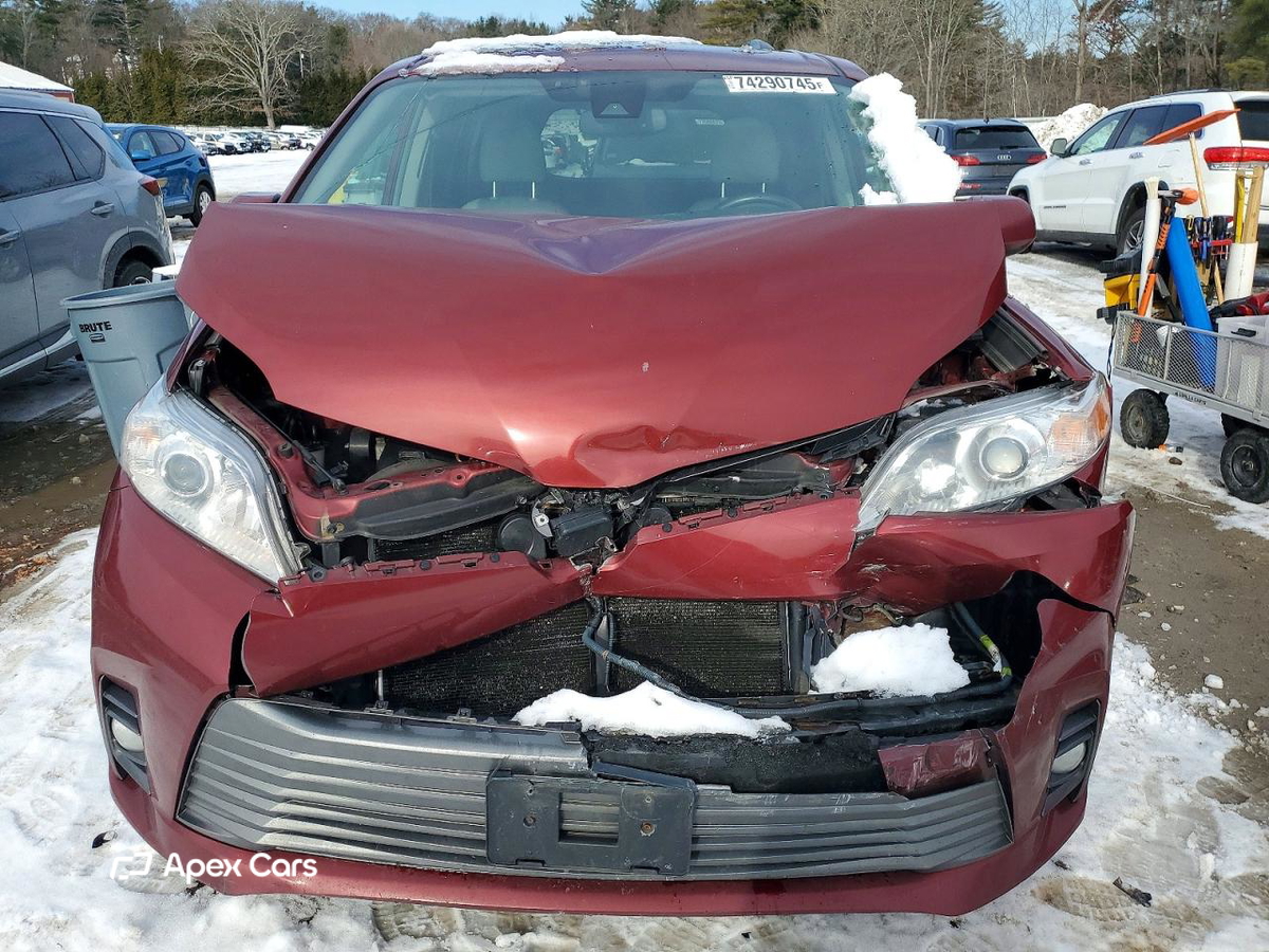 Toyota Sienna 2018