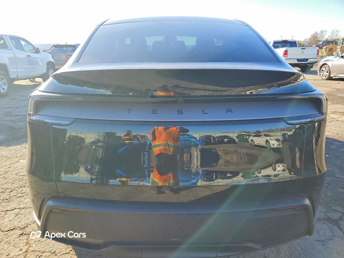 Tesla Model Y 2026