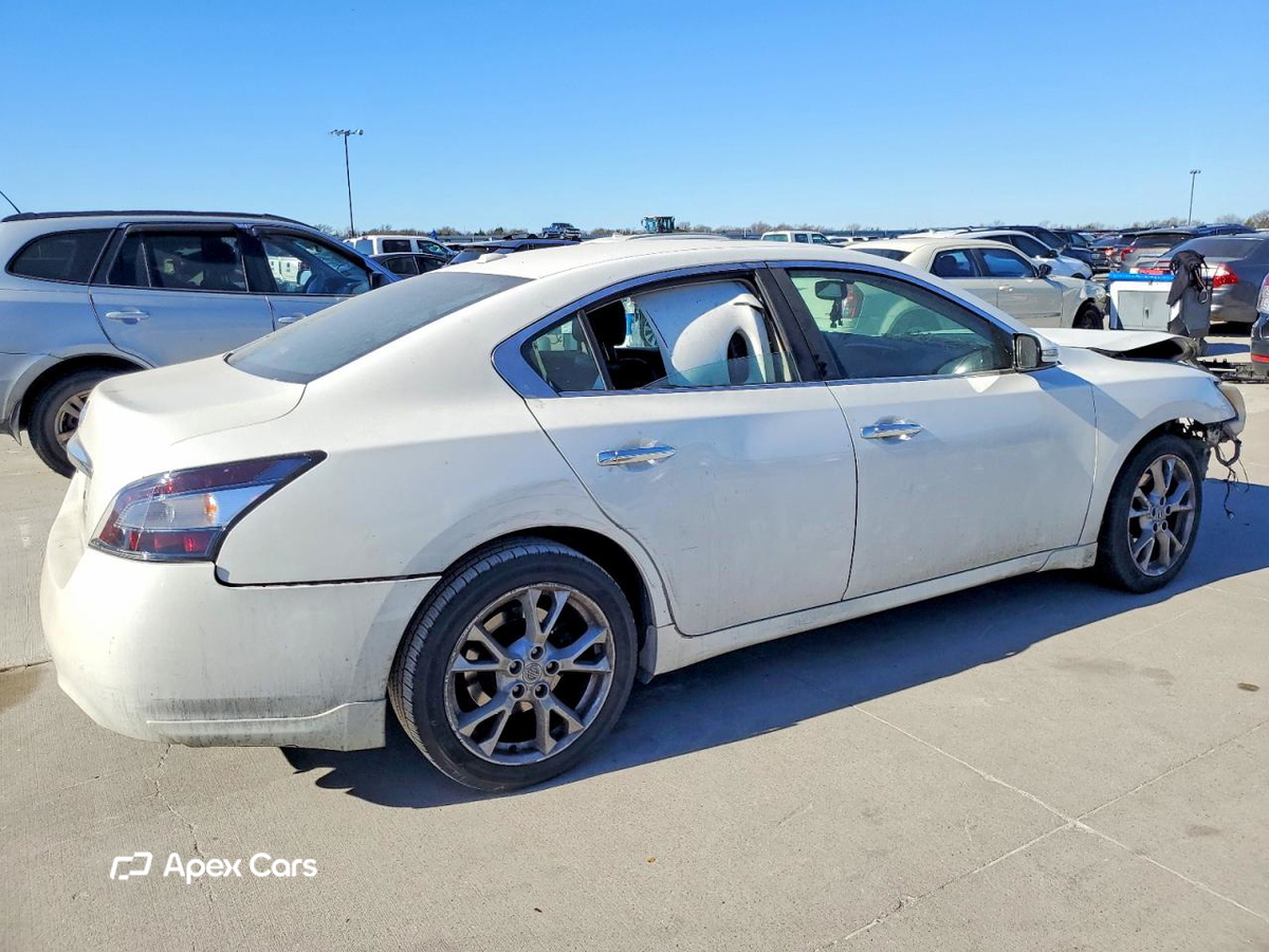 Nissan Maxima 2012