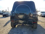 Land Rover Defender 2024