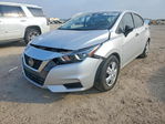 Nissan Versa 2020