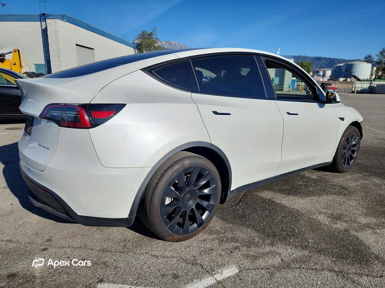 Tesla Model Y 2022