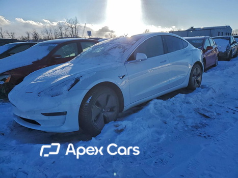Tesla Model 3 2021 - Image 1 of 12