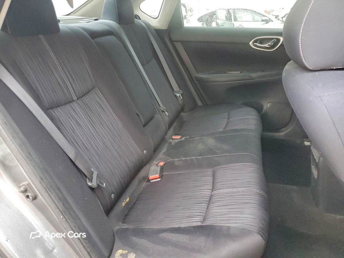 Nissan Sentra 2016