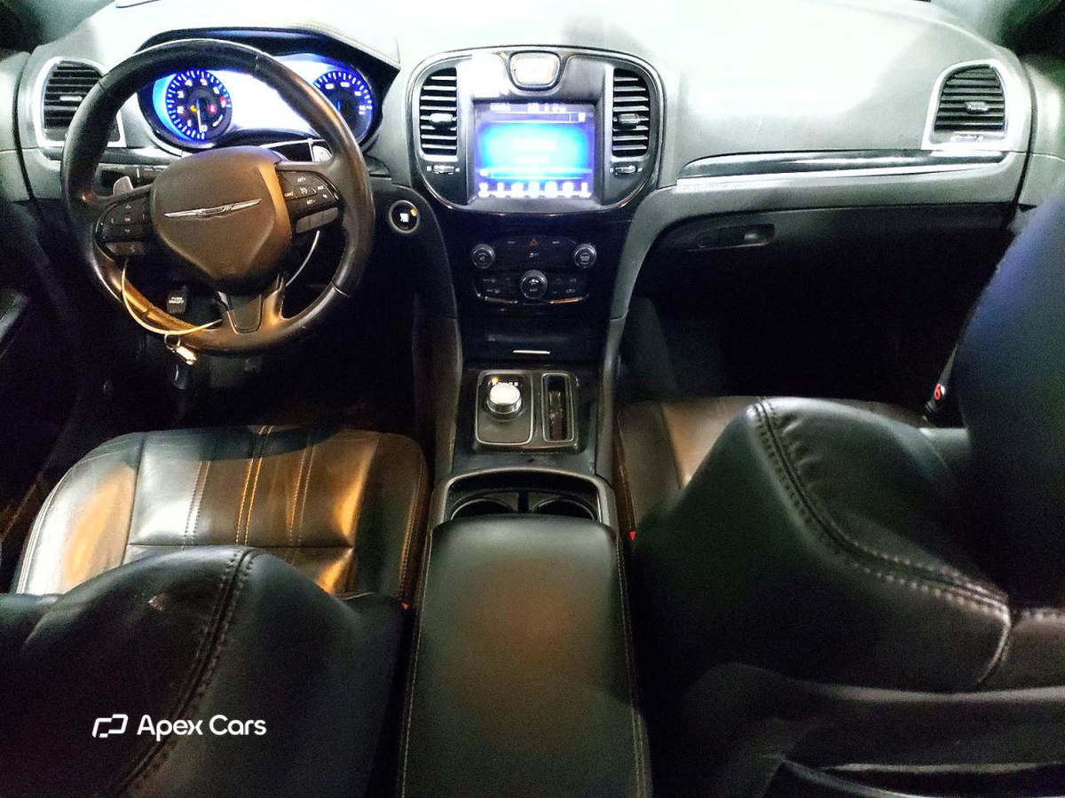 Chrysler 300 2016