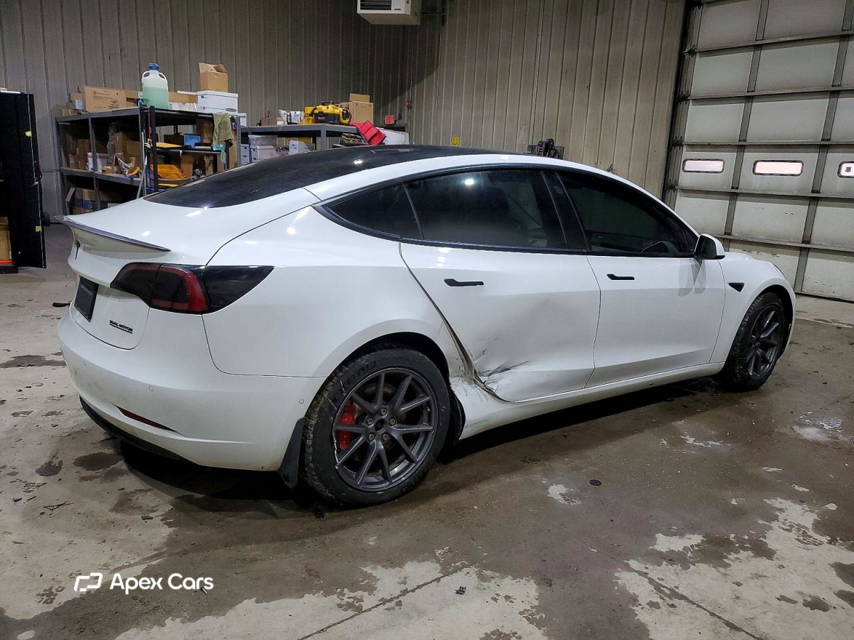 Tesla Model 3 2022