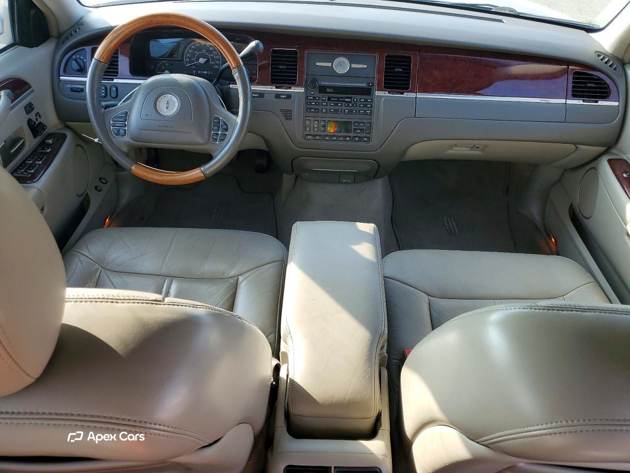 Lincoln Town Car 2004