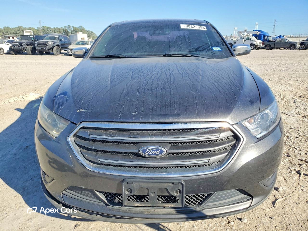 Ford Taurus 2017