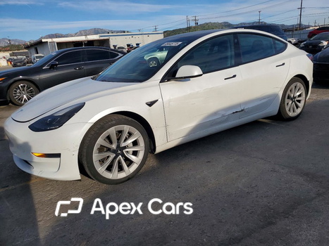 Tesla Model 3 2021 - Image 1 of 13