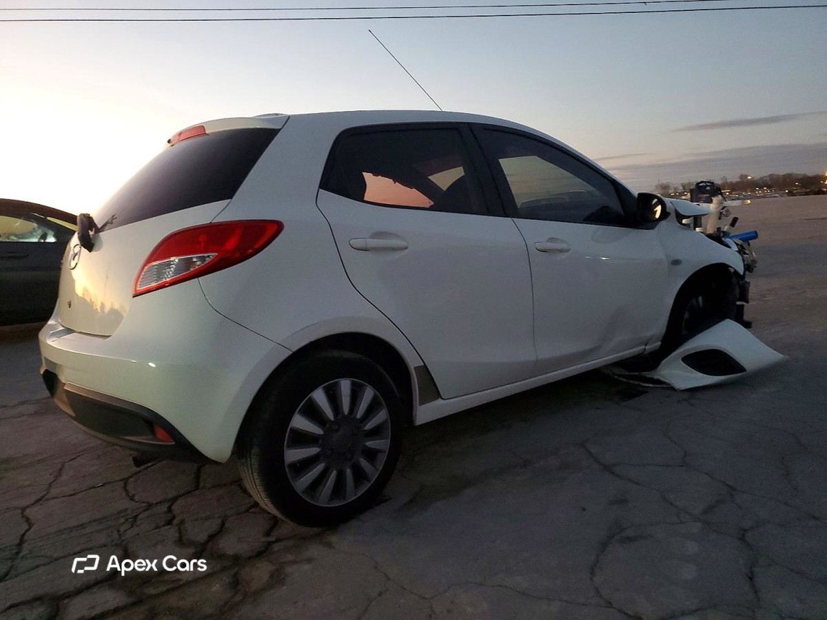 Mazda 2 2014