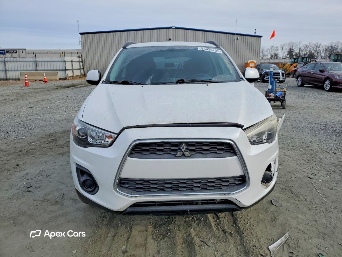 Mitsubishi Outlander 2015
