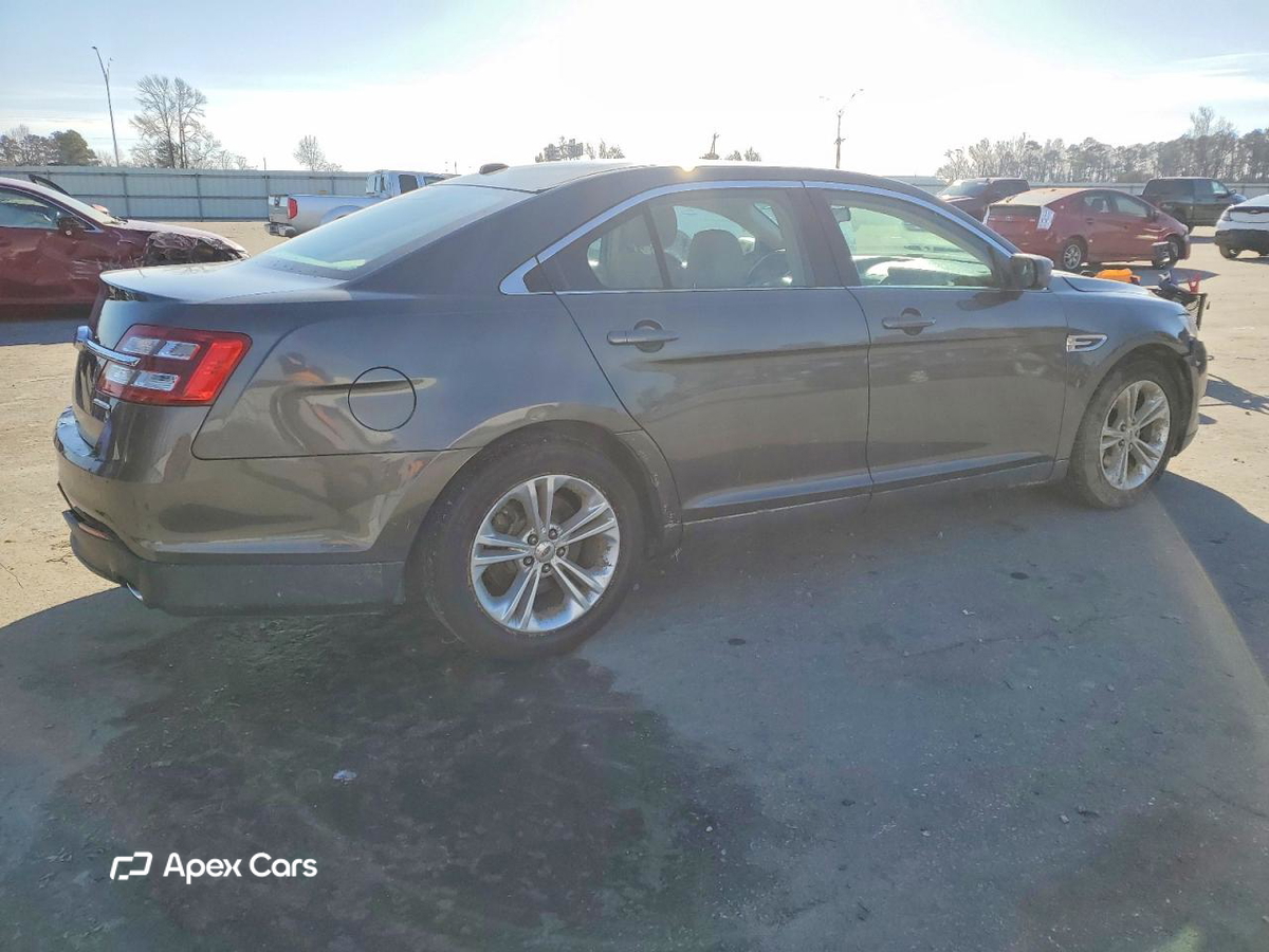 Ford Taurus 2016
