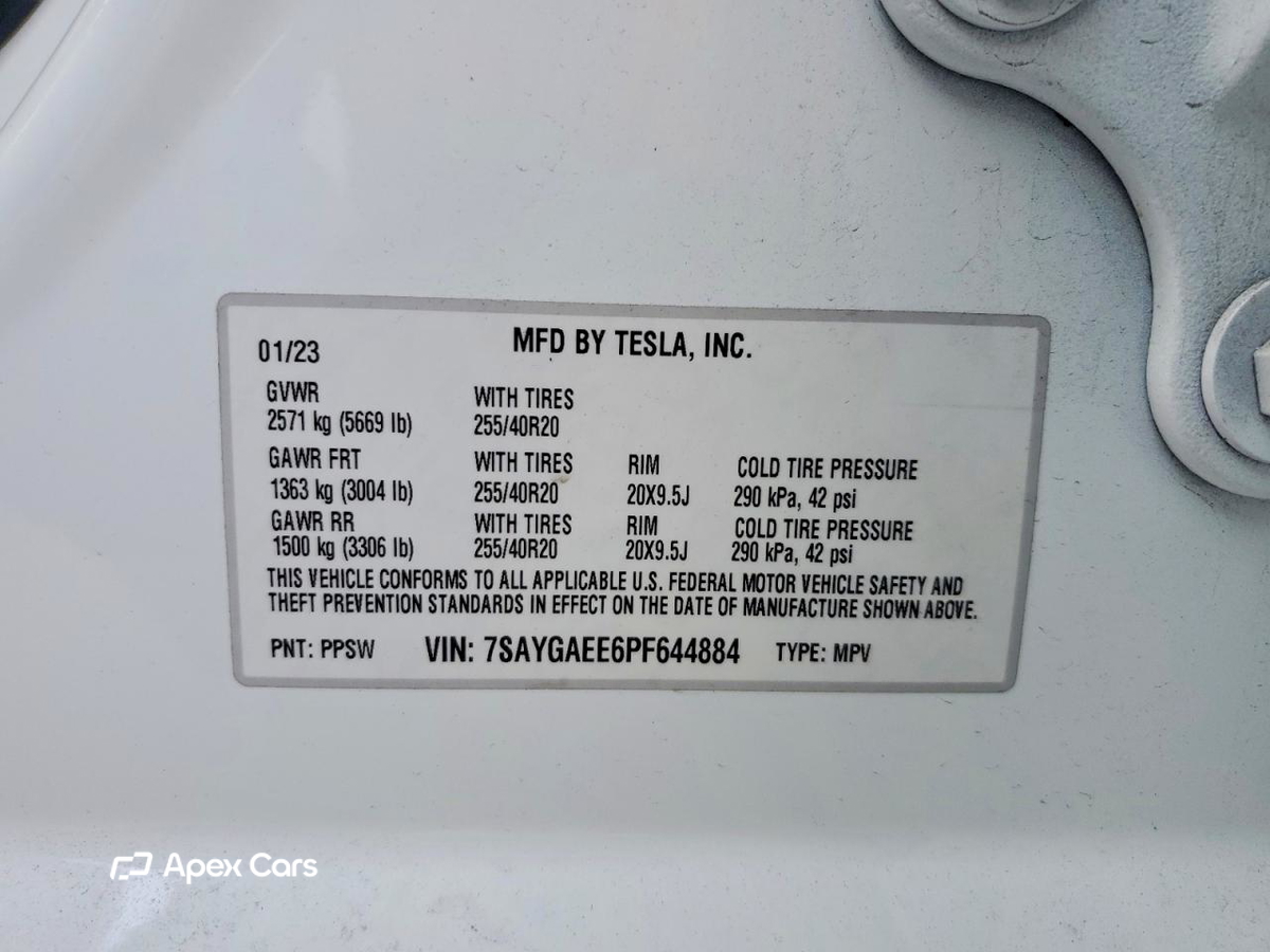 Tesla Model Y 2023