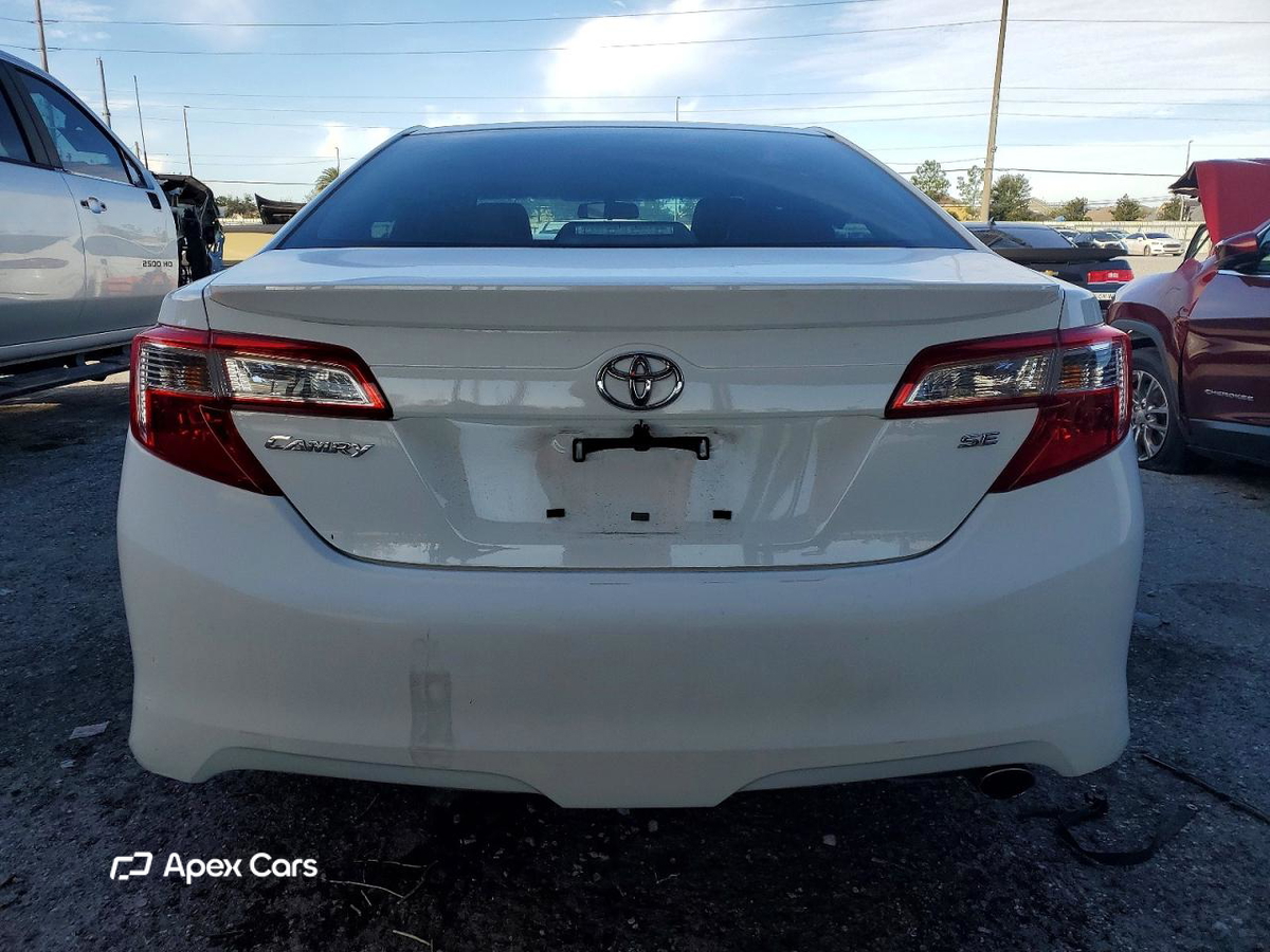 Toyota Camry 2012