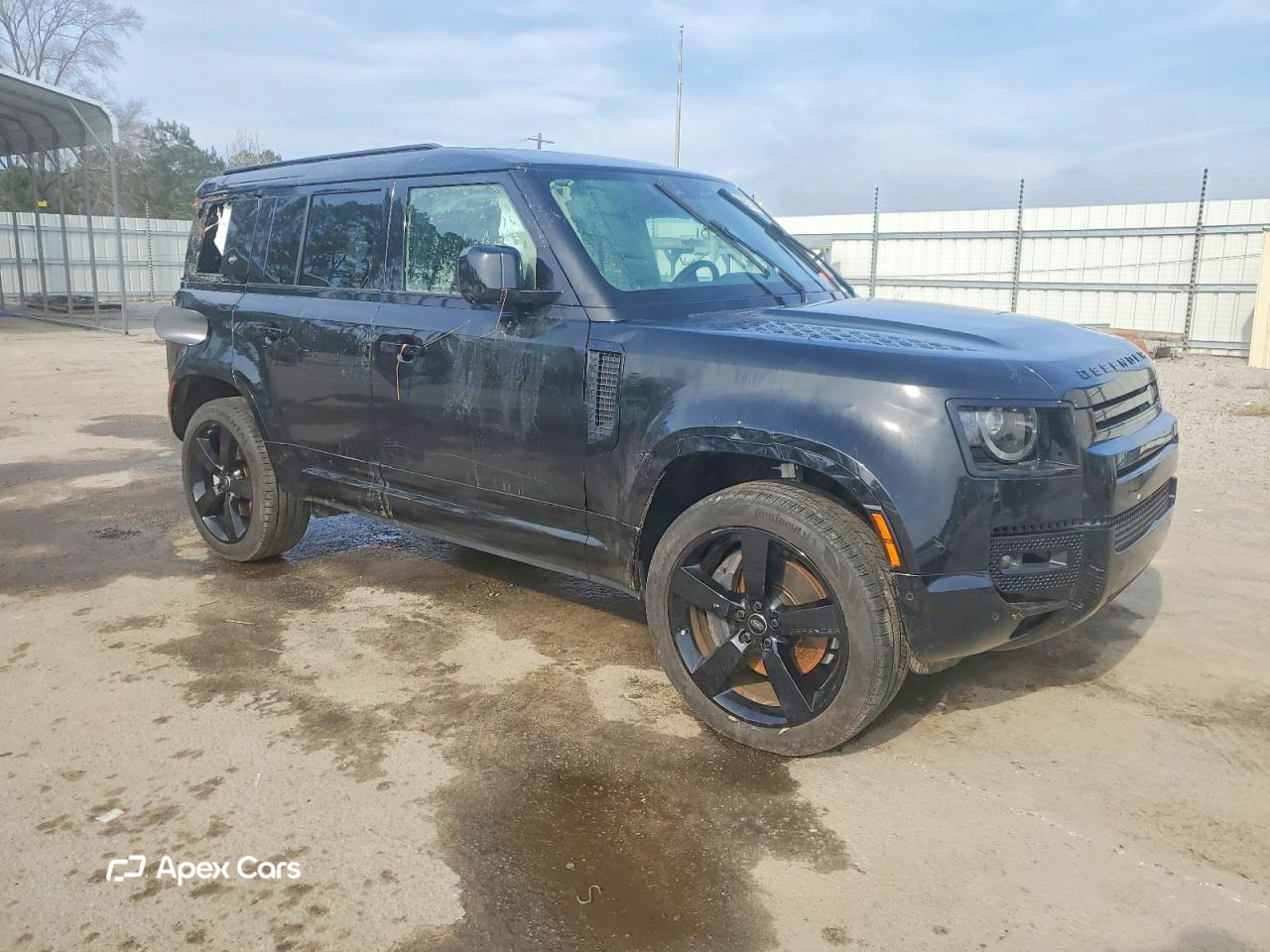 Land Rover Defender 2024