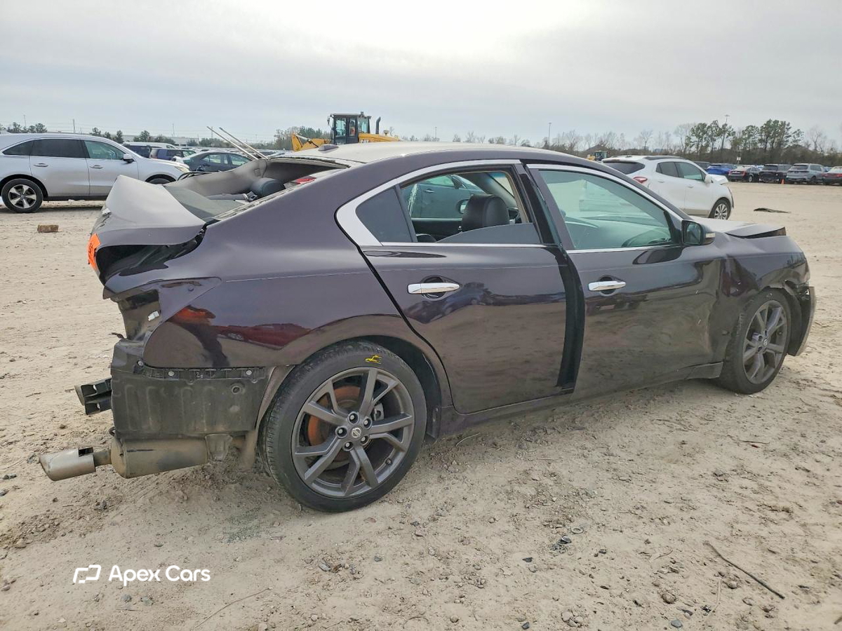 Nissan Maxima 2014