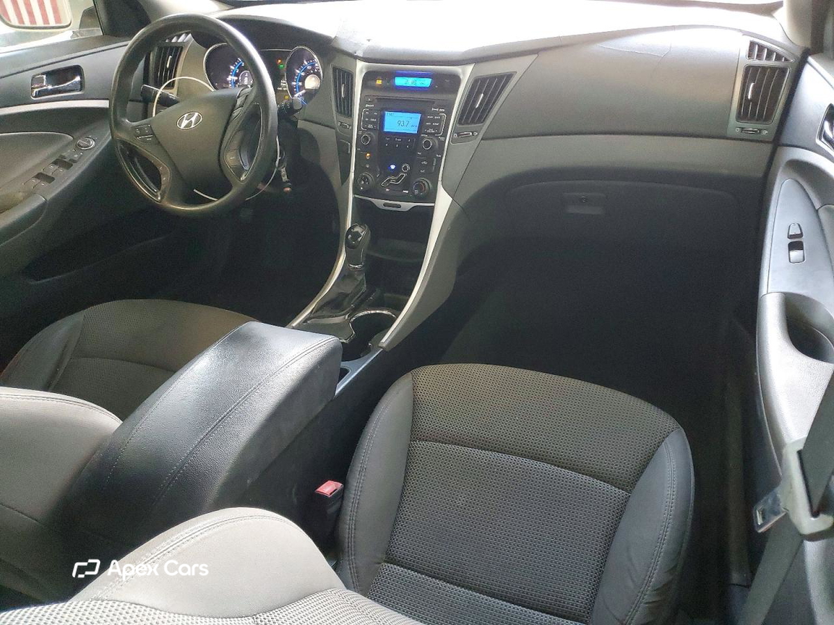 Hyundai Sonata 2011