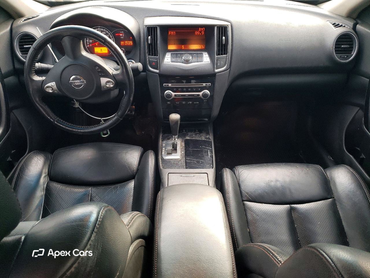 Nissan Maxima 2011