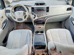 Toyota Sienna 2012