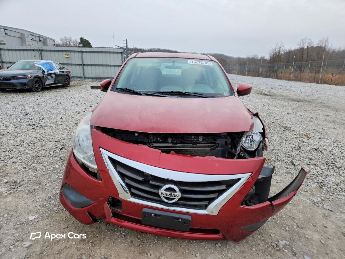 Nissan Versa 2018