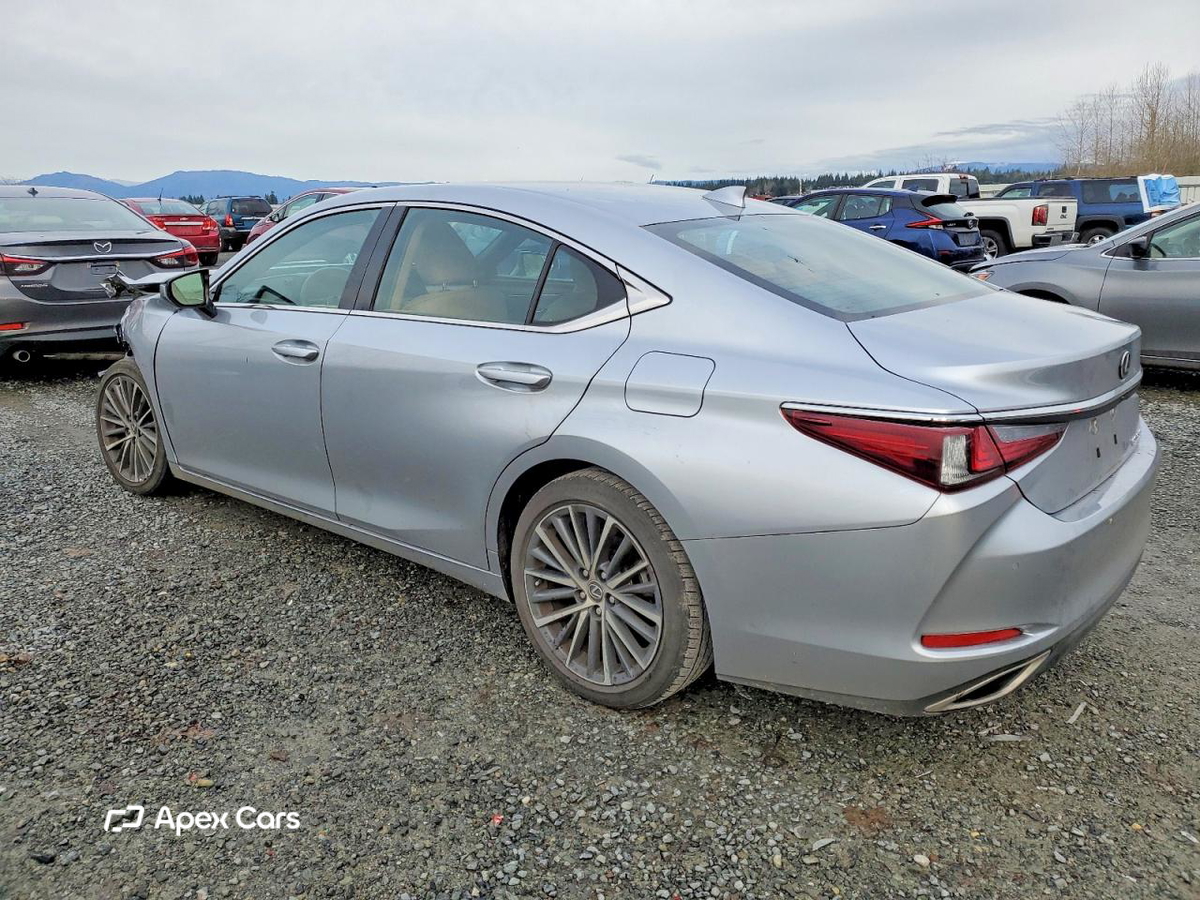 Lexus ES 2022