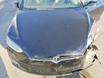Tesla Model X 2019