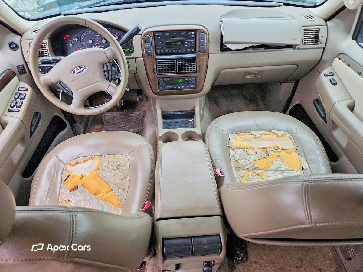 Ford Explorer 2004