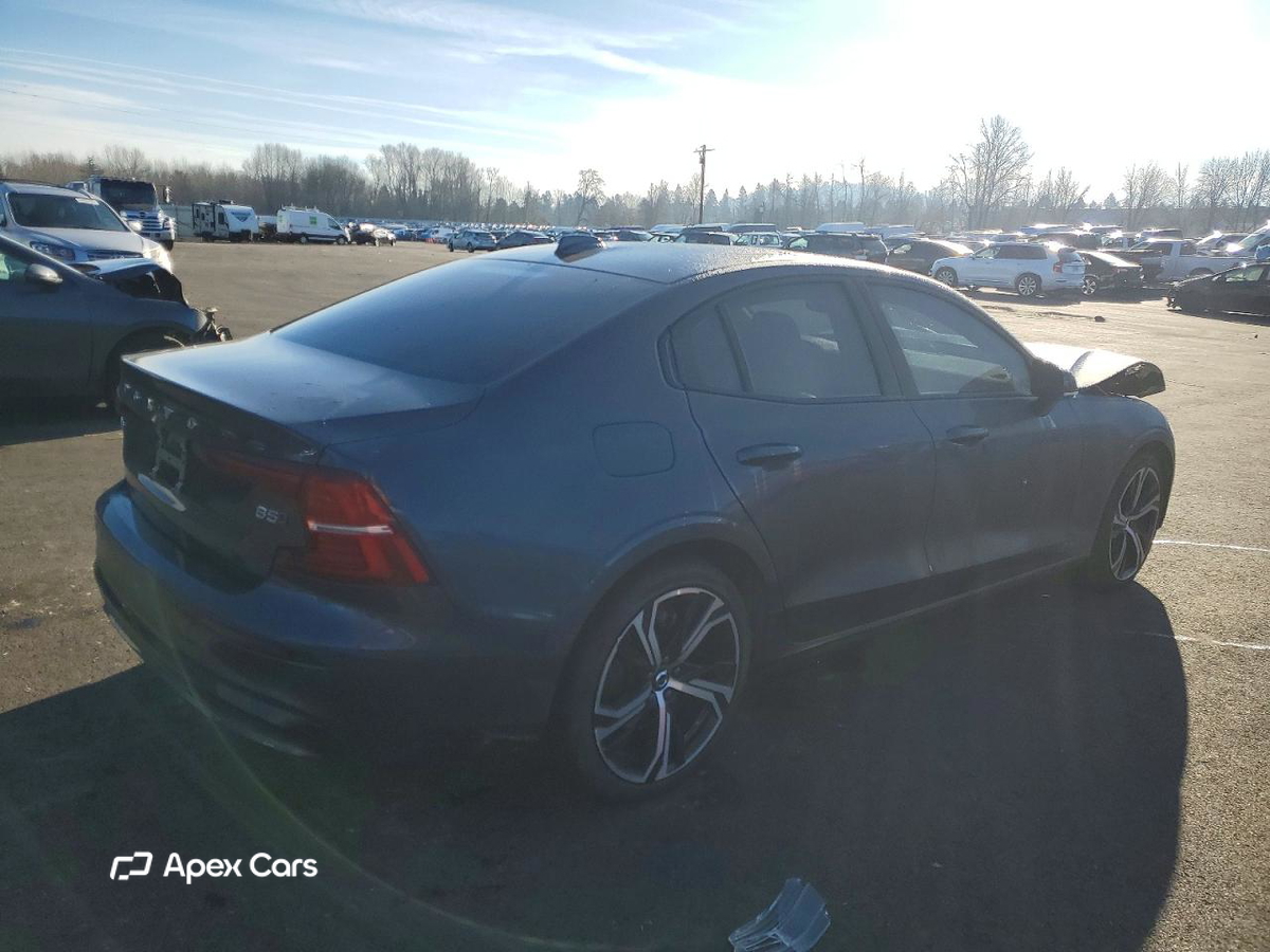 Volvo S60 2024