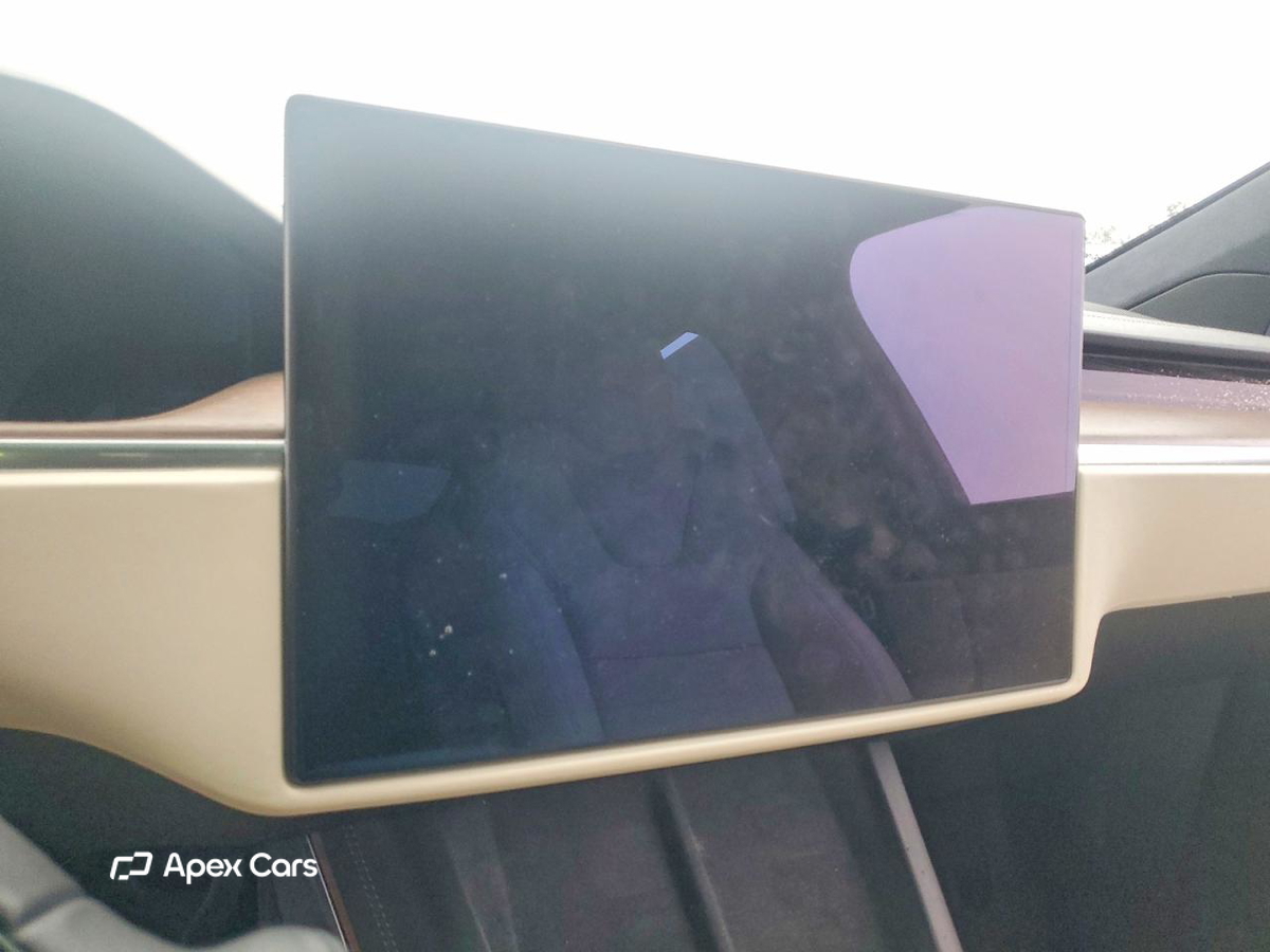 Tesla Model X 2022