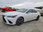 Lexus ES 2022