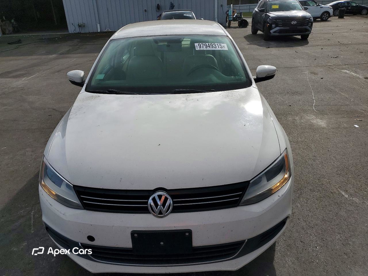 Volkswagen Jetta 2013