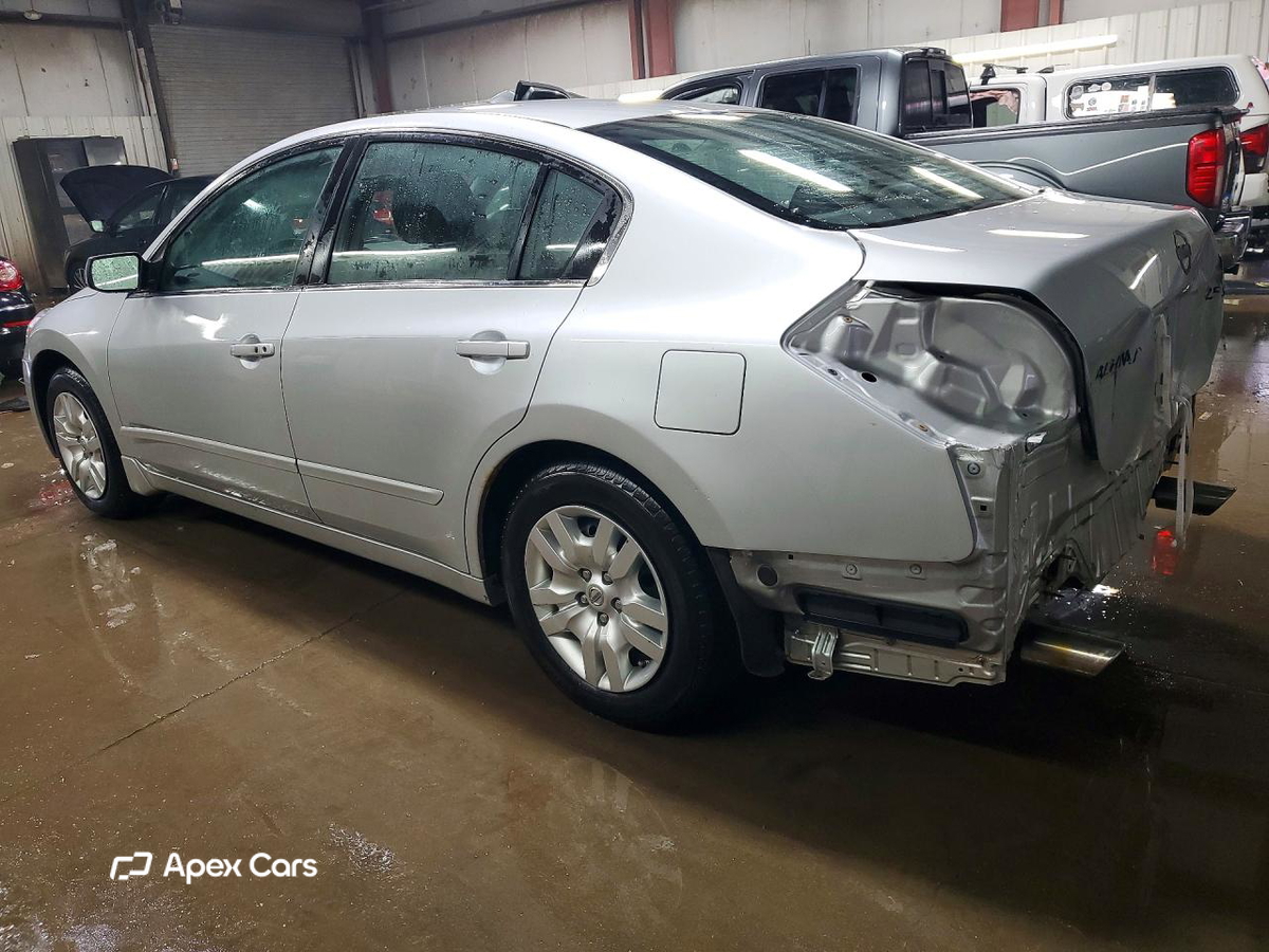 Nissan Altima 2012