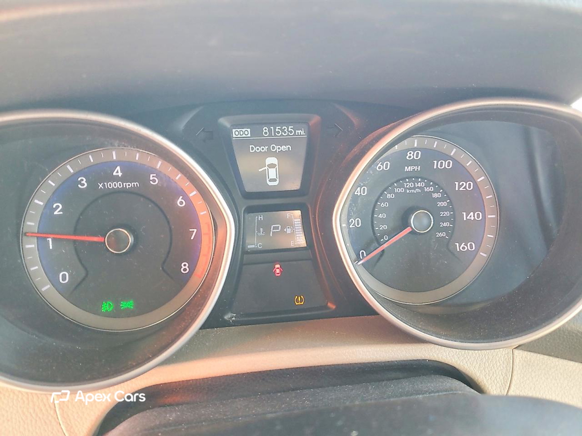 Hyundai Elantra 2013