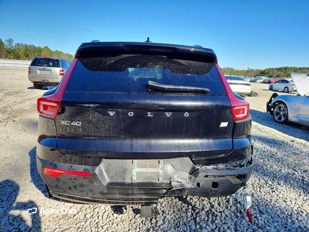Volvo XC40 2021