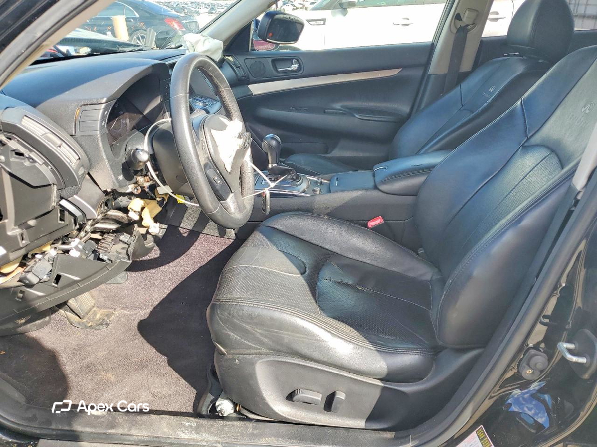 Infiniti G 2013