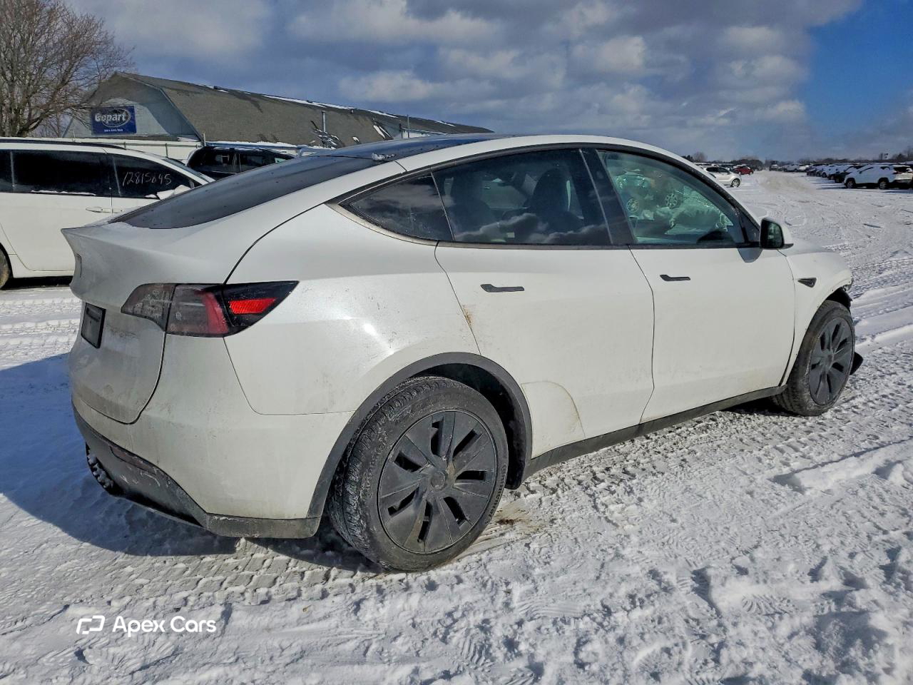 Tesla Model Y 2024