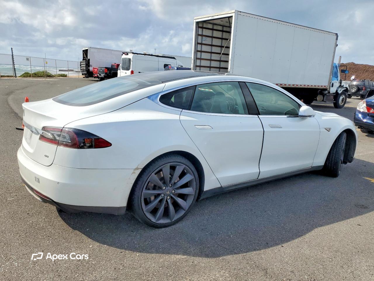Tesla Model S 2014