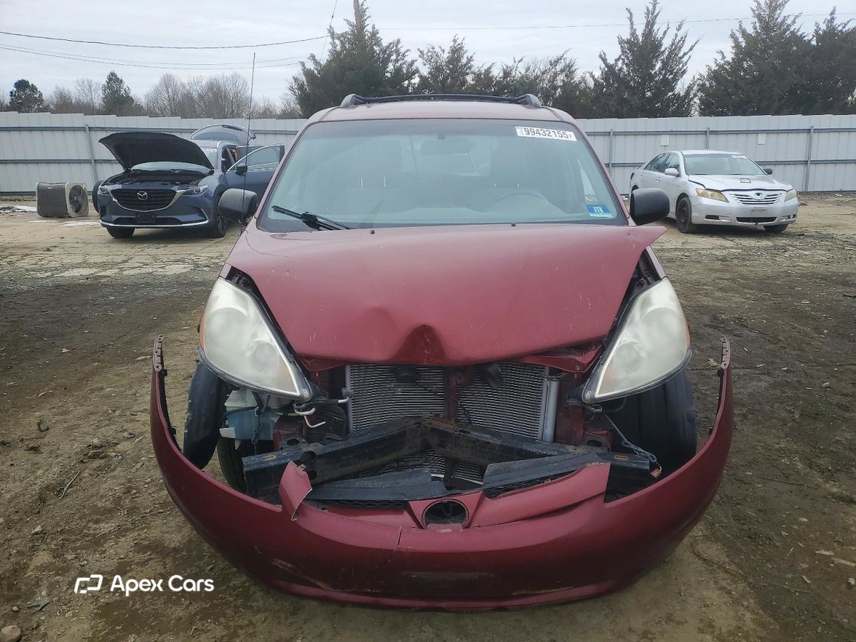 Toyota Sienna 2010
