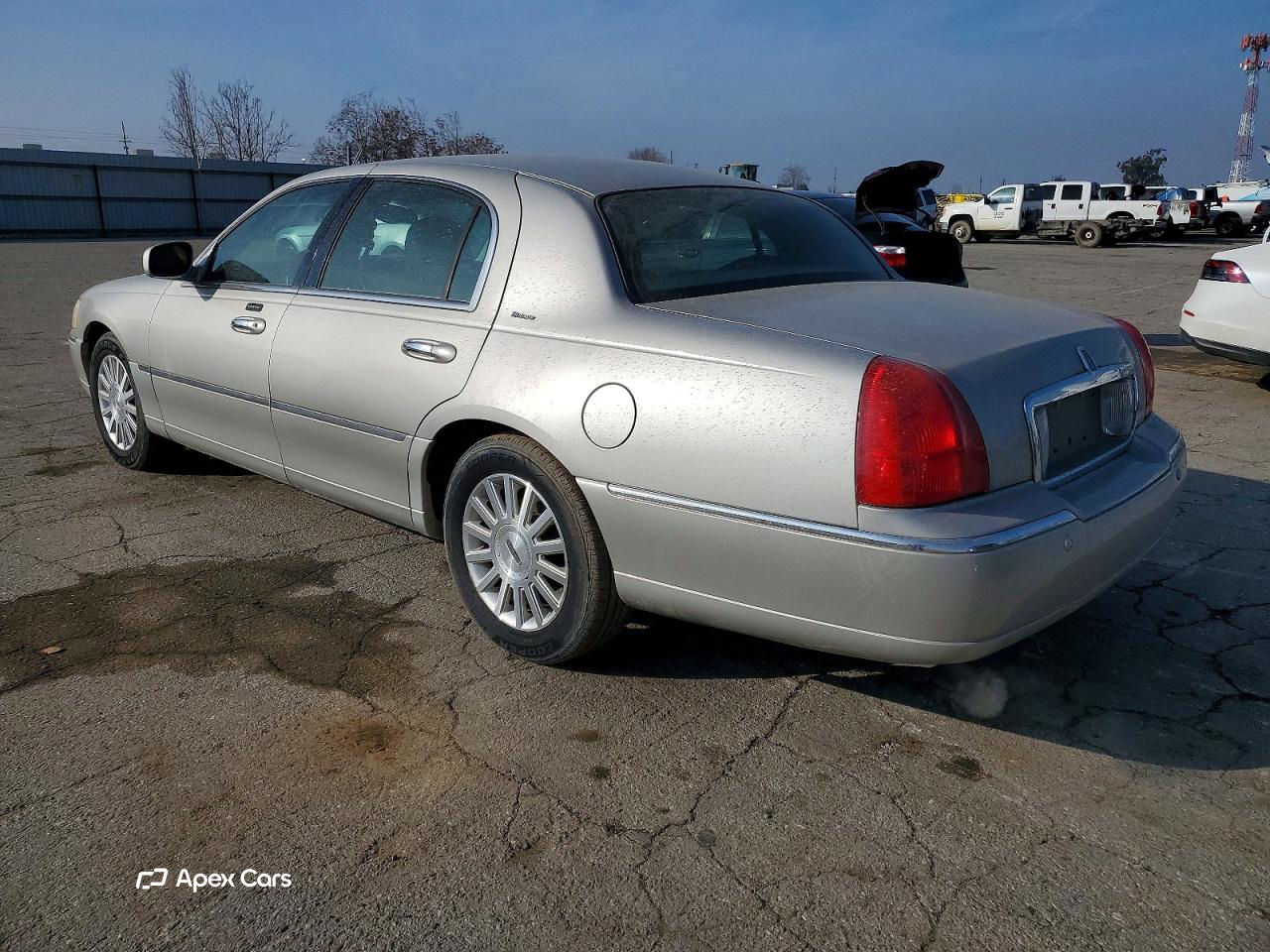 Lincoln Town Car 2004