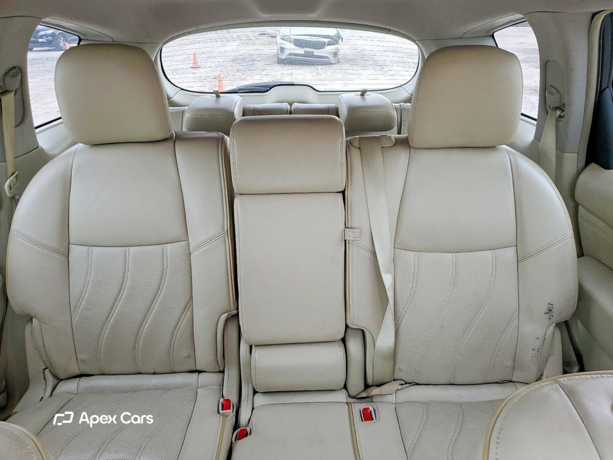 Infiniti JX 2013