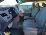 Toyota Sienna 2012