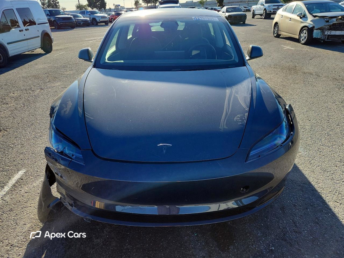 Tesla Model 3 2025