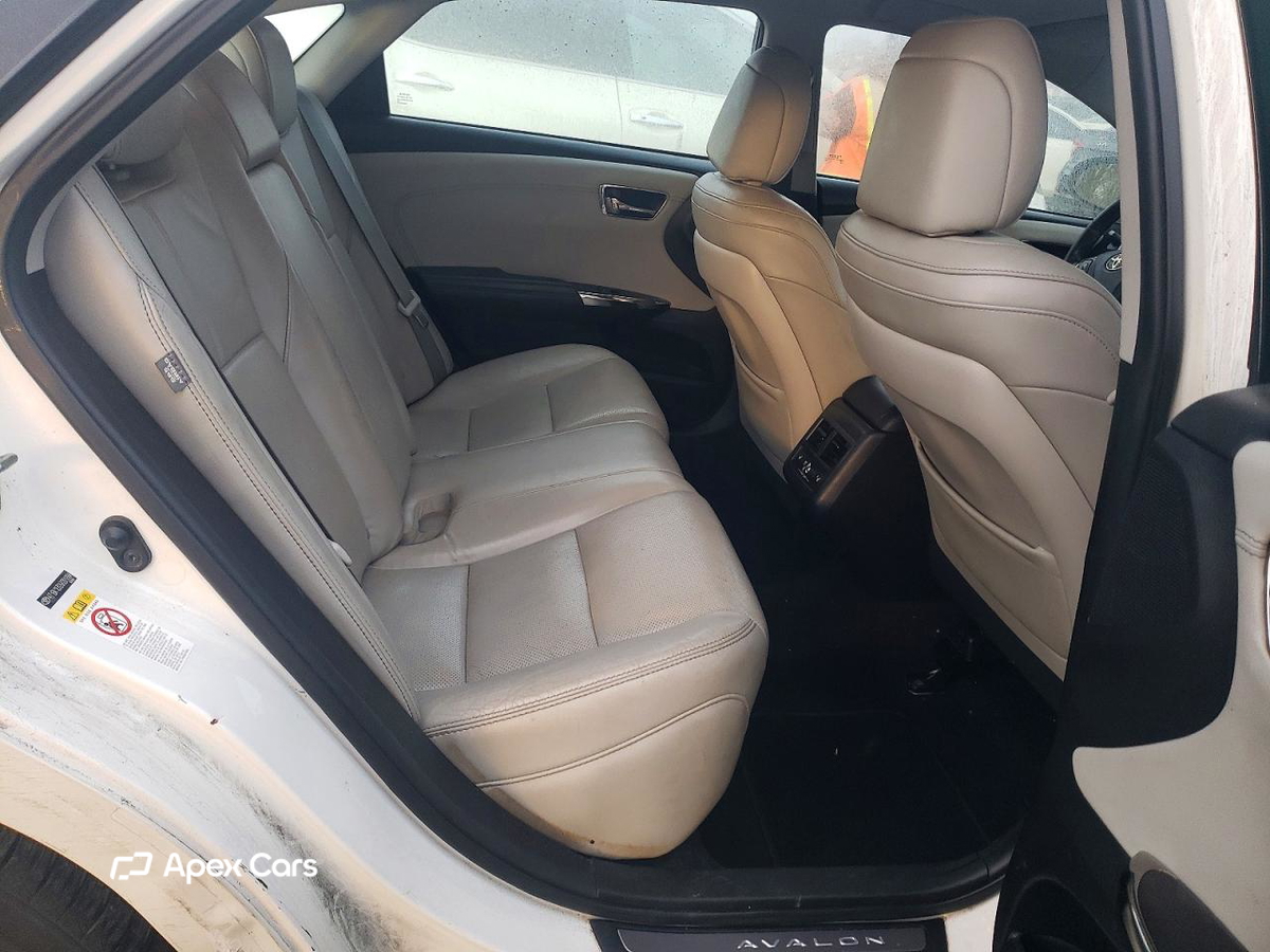 Toyota Avalon 2016