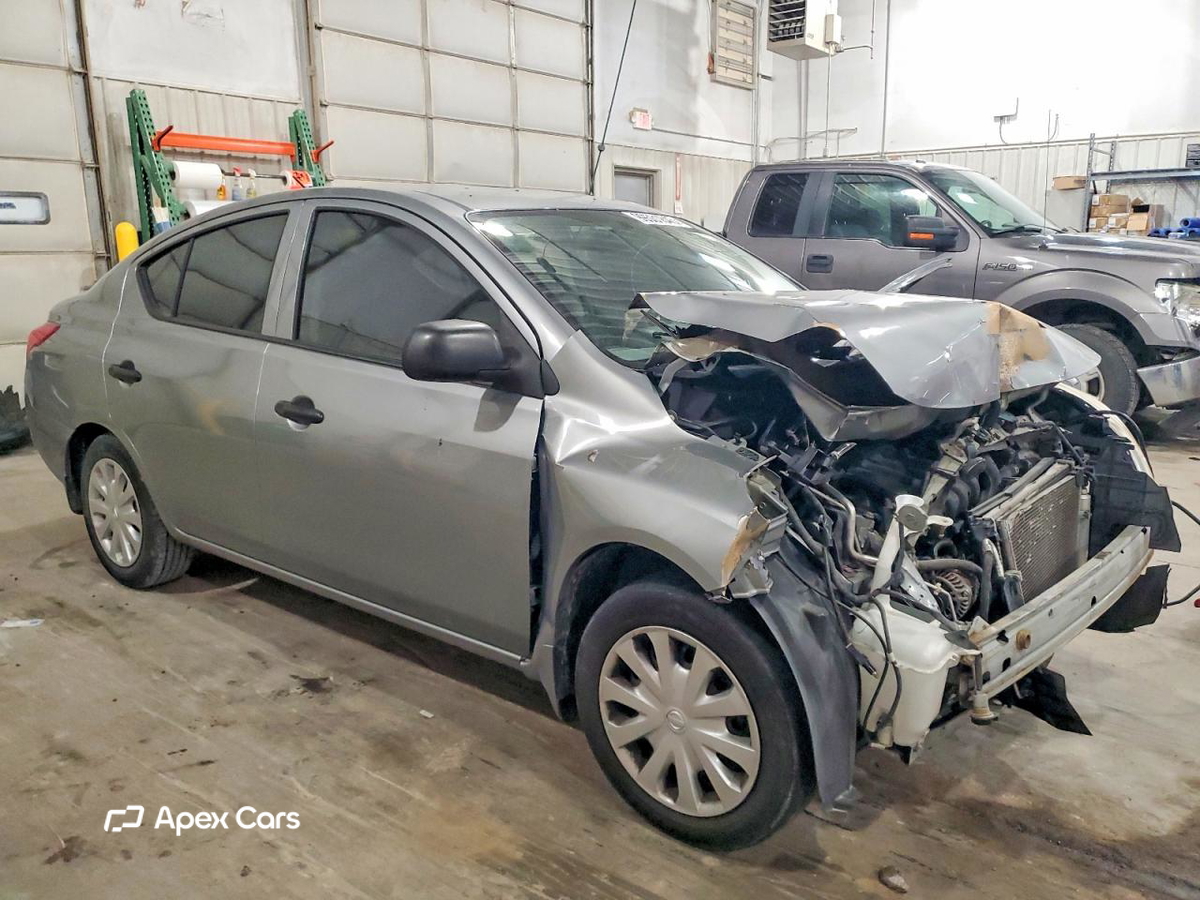 Nissan Versa 2012
