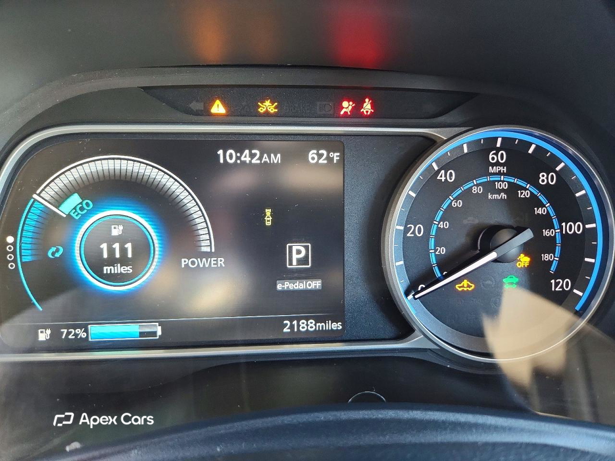 Nissan Leaf 2025