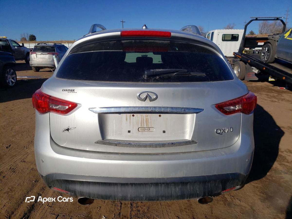 Infiniti QX70 2015