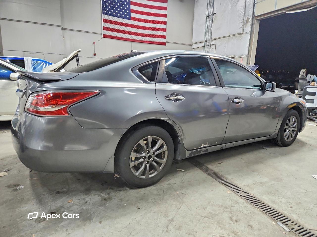 Nissan Altima 2015