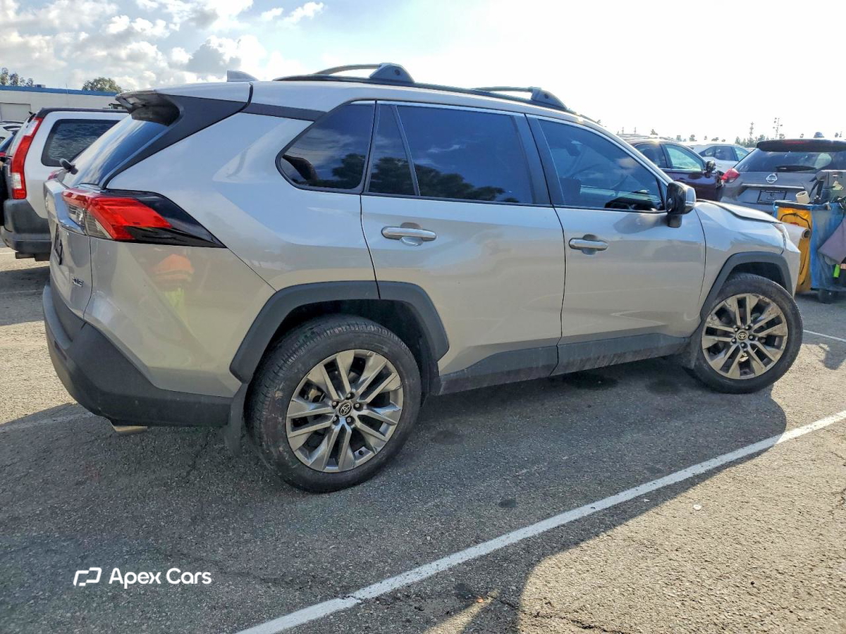 Toyota RAV 4 2024